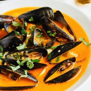 Seafood Extravaganza: Coconut Curry Mussels